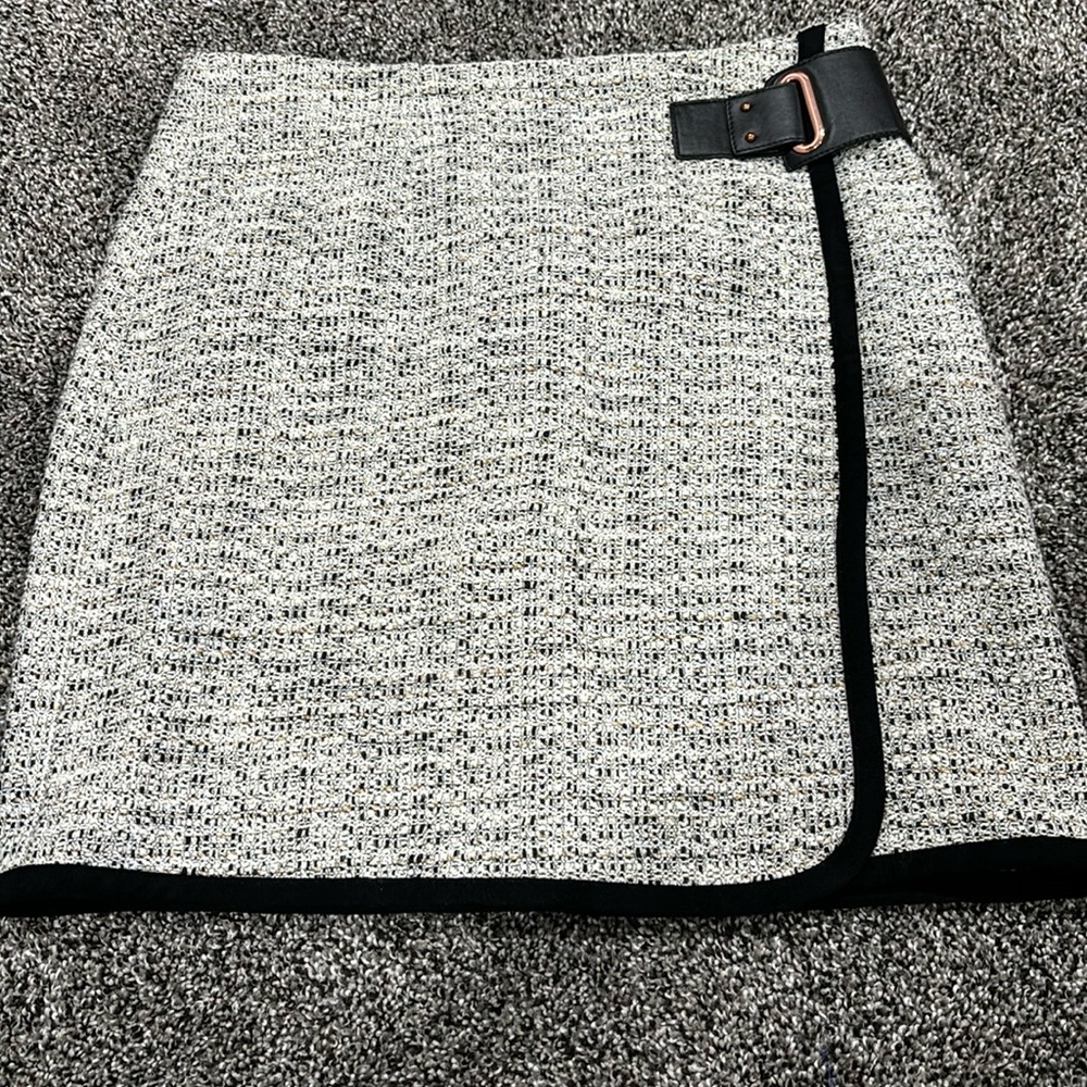Ivanka Trump mini skirt